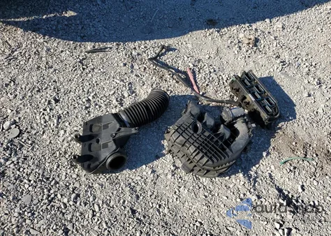 2013 Chrysler Town & Country Touring L z USA, uszkodzony, nr VIN 2C4RC1CG9DR747847